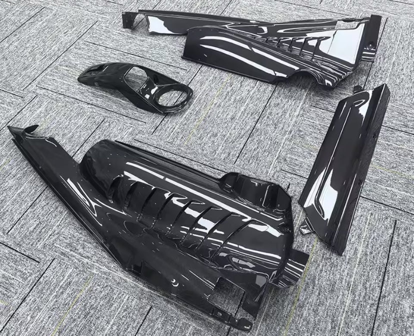 Ferrari F8 Carbon Fibre Engine Bay Upgrade Kit 4PC